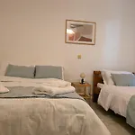 Holiday home σπίτι στο τείχιο με θέα βαρδούσια και γκιώνα *