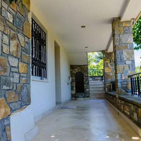 別荘 σπίτι στο τείχιο με θέα βαρδούσια και γκιώνα Tichio