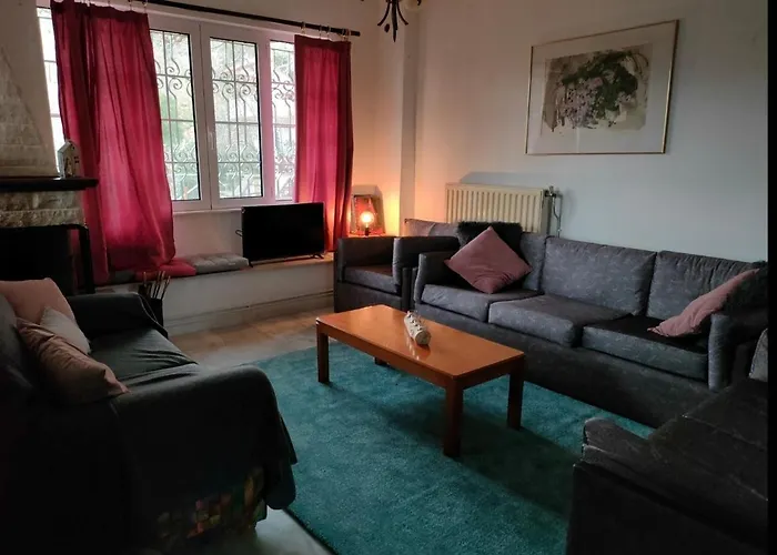 σπίτι στο τείχιο με θέα βαρδούσια και γκιώνα * Tichio